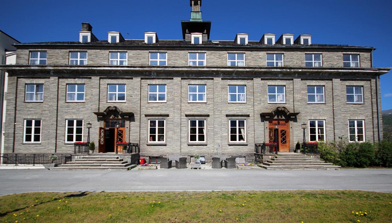 Oppdal Turisthotell Exterior photo